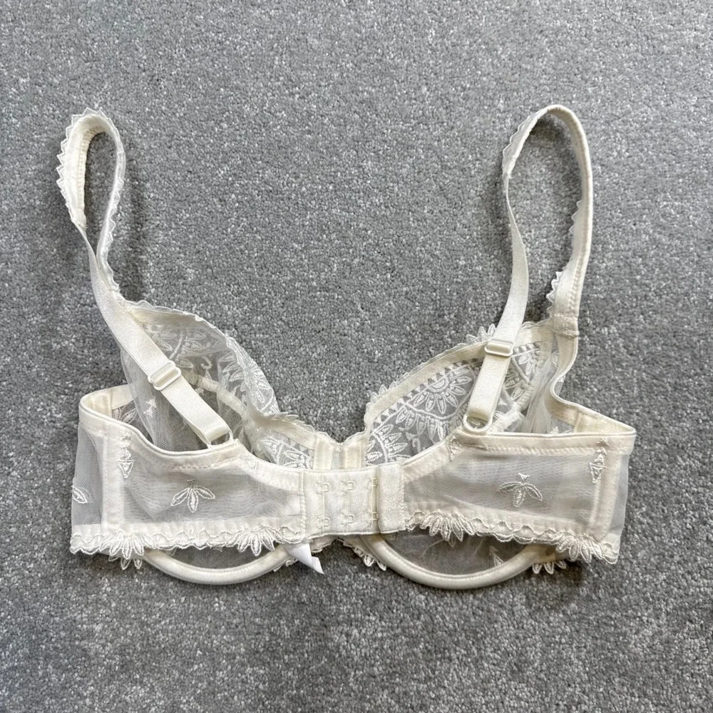 Vintage Y2K Chantelle Paris Lace Embroidered Sheer Mesh Bra‎ 32DD Made in France